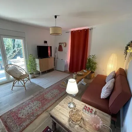 Apartment Provencal Atypique Avec Jacuzzi Prive *