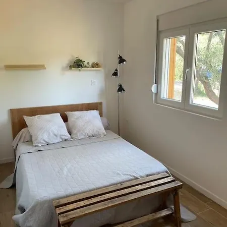 Provencal Atypique Avec Jacuzzi Prive
